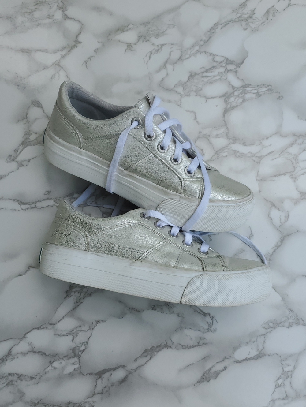 Blowfish Malibu Martina Silver Metallic Slip Sneakers Shimmer Size 7